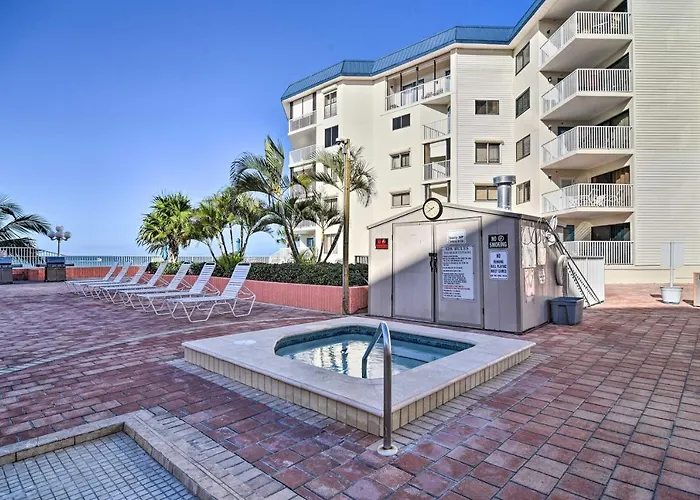 New Pool & Hot Tub! Beachfront Indian Shores * Clearwater Beach